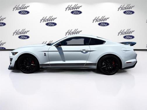 Oxford White 2021 Ford Shelby GT500 Base