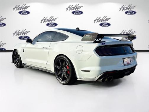 Oxford White 2021 Ford Shelby GT500 Base