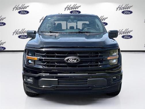 Agate Black Metallic 2026 Ford F-150 XLT