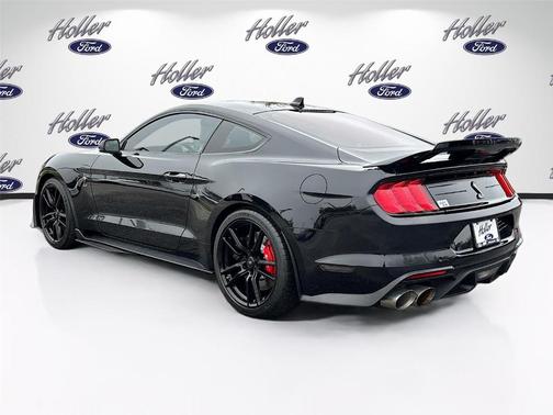 2022 Ford Shelby GT500 Base