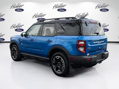 Velocity Blue Metallic 2025 Ford Bronco Sport Outer Banks