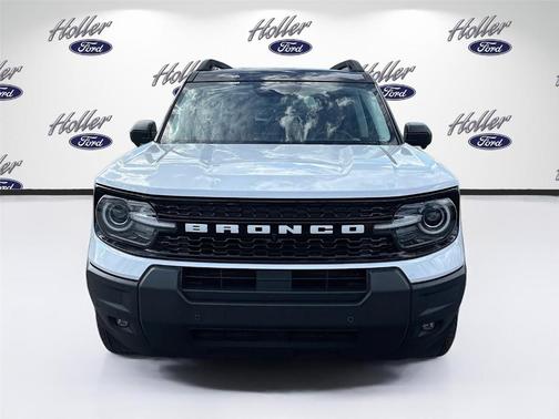 Oxford White 2025 Ford Bronco Sport Outer Banks