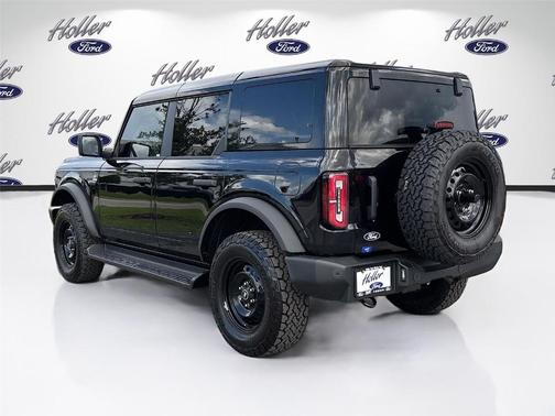 Shadow Black 2026 Ford Bronco Outer Banks