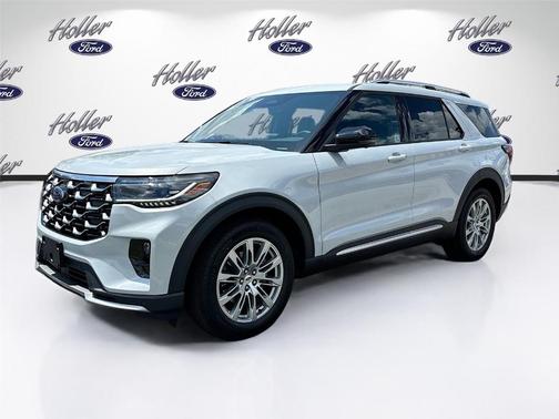Space White Metallic 2026 Ford Explorer Platinum