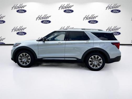 Space White Metallic 2026 Ford Explorer Platinum