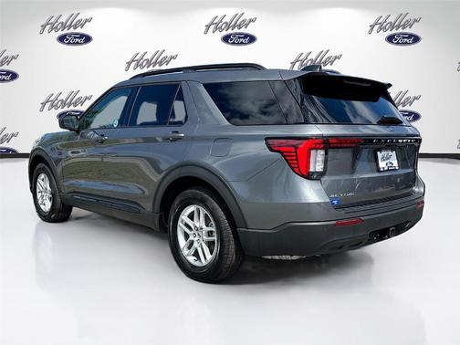 Carbonized Gray Metallic 2026 Ford Explorer Active