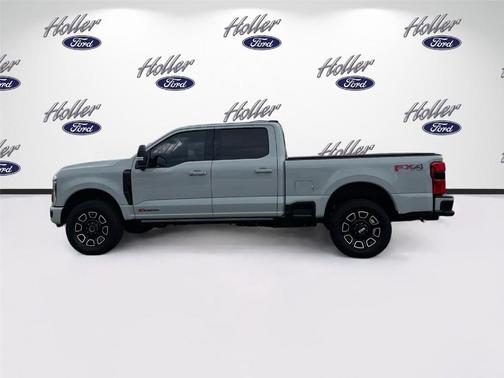 2025 Ford F-250 Platinum