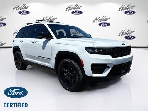 Bright White Clearcoat 2023 Jeep Grand Cherokee Altitude