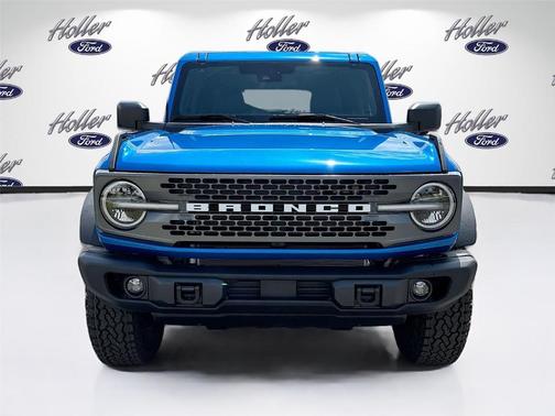 Velocity Blue Metallic 2026 Ford Bronco Badlands