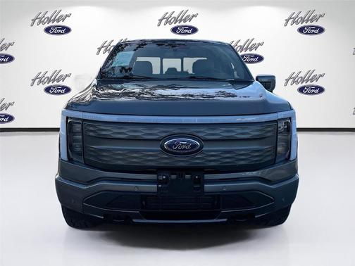 2022 Ford F-150 Lightning LARIAT