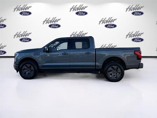 2022 Ford F-150 Lightning LARIAT