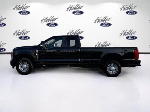 Agate Black Metallic 2026 Ford F-350 XL