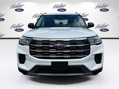 Star White 2026 Ford Explorer Active