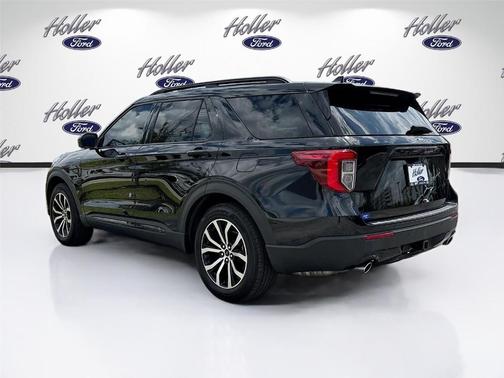 Agate Black Metallic 2022 Ford Explorer ST-Line