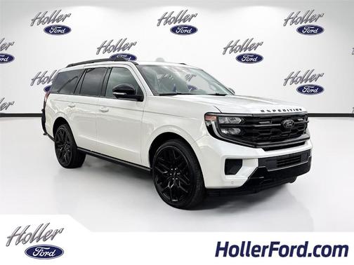 Star White 2026 Ford Expedition Platinum