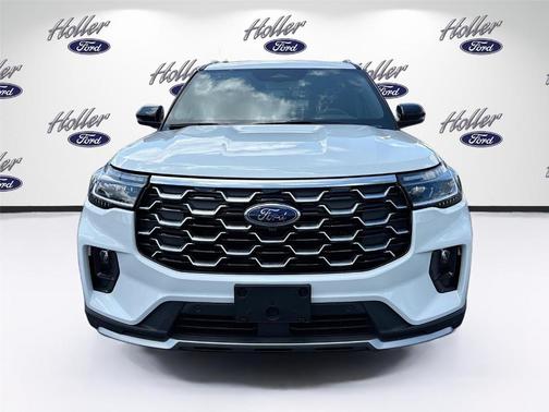Star White 2026 Ford Explorer Platinum