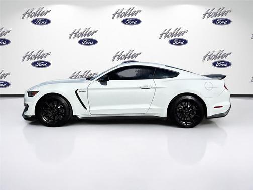 2017 Ford Shelby GT350 Base
