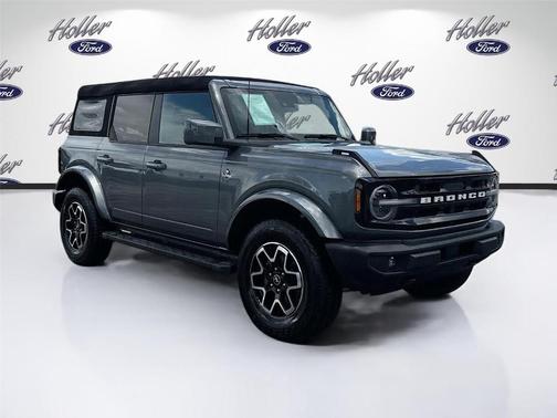 2024 Ford Bronco Outer Banks