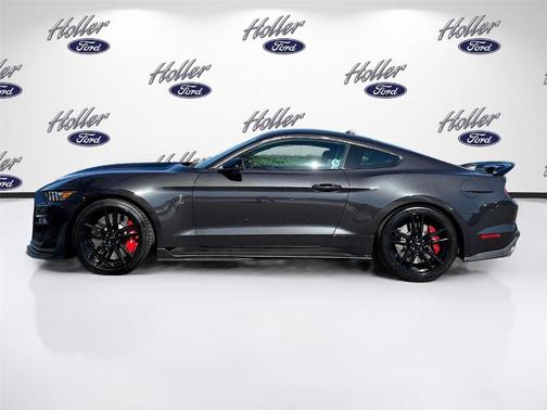 2022 Ford Shelby GT500 Base