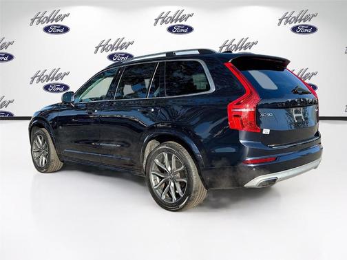 2019 Volvo XC90 T6 Momentum