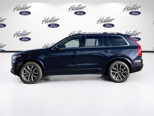 2019 Volvo XC90 T6 Momentum
