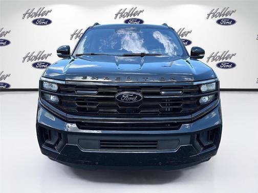 Agate Black 2025 Ford Expedition Platinum