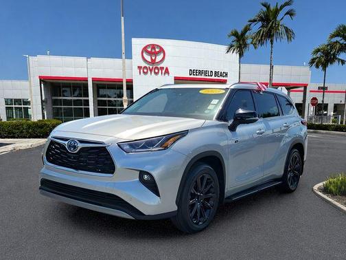 Celestial Silver Metallic 2023 Toyota Highlander Hybrid Platinum