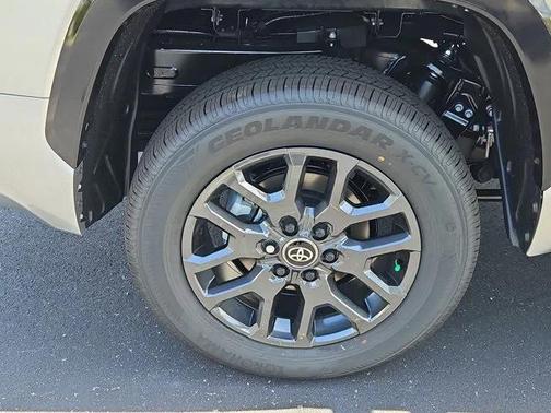 2025 Toyota Tundra Hybrid Platinum