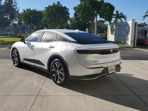 2025 Toyota Crown XLE