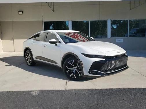 2025 Toyota Crown XLE