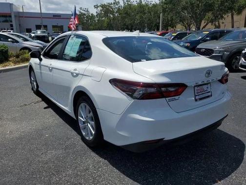 2022 Toyota Camry LE