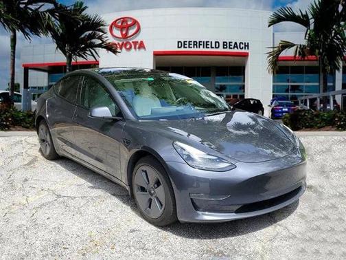 2022 Tesla Model 3 Long Range