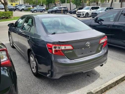 2014 Toyota Camry SE