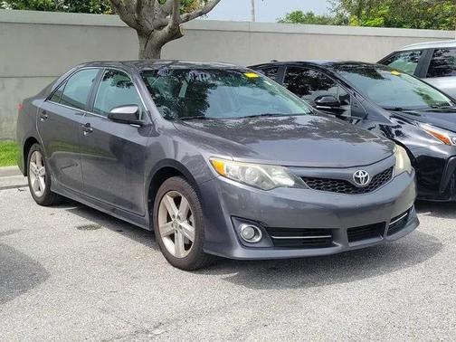 2014 Toyota Camry SE