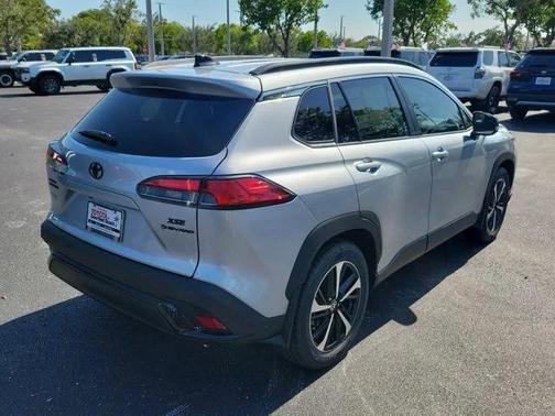 2025 Toyota Corolla Hybrid SE