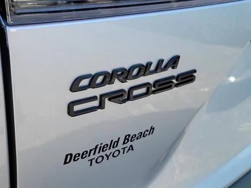 2025 Toyota Corolla Hybrid SE
