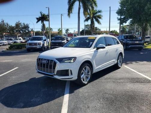2024 Audi Q7 55 Premium Plus
