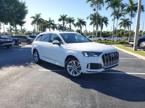 2024 Audi Q7 55 Premium Plus