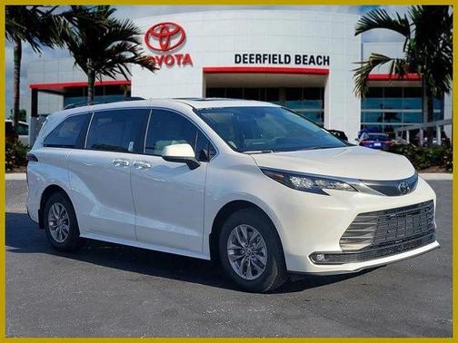 2026 Toyota Sienna XLE