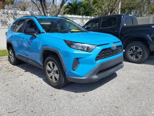2019 Toyota RAV4 LE