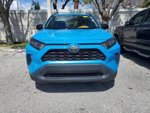 2019 Toyota RAV4 LE