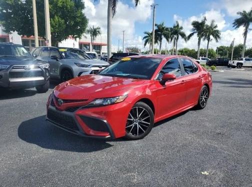 2024 Toyota Camry SE