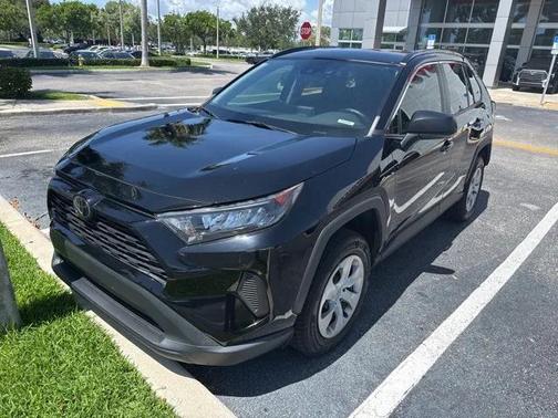2020 Toyota RAV4 LE