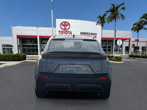 Cement 2027 Toyota C-HR XSE