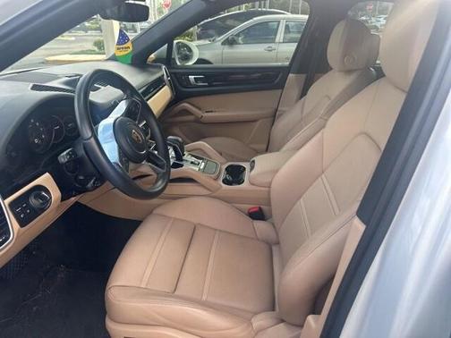 2023 Porsche Cayenne Cayenne