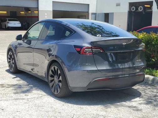 2023 Tesla Model Y Performance Dual Motor All-Wheel Drive