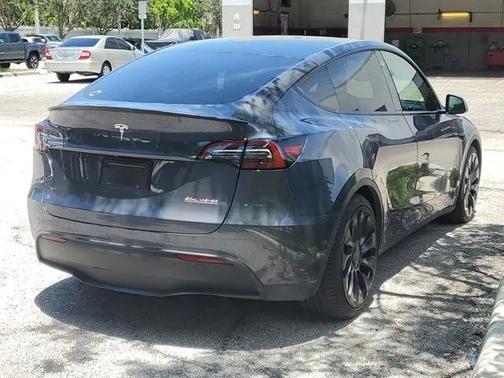 2023 Tesla Model Y Performance Dual Motor All-Wheel Drive