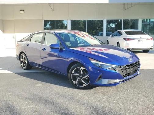 2023 Hyundai ELANTRA Limited