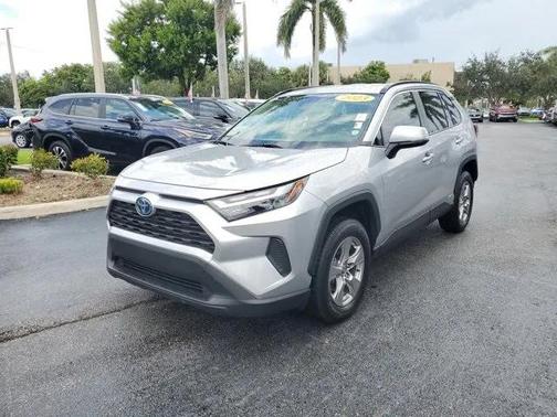 2023 Toyota RAV4 Hybrid XLE