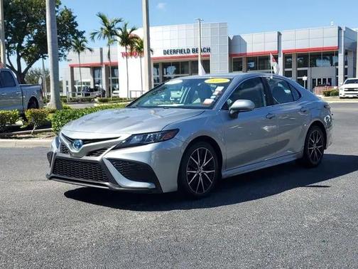 2023 Toyota Camry SE
